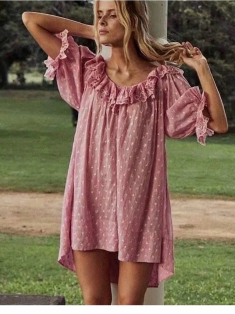 ISO PLEASE DO NOT BUY. LOOKING FOR THE DOEN CHÂTEAU PINK NIGHTGOWN ANY SIZE